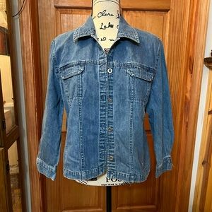 Relativity Denim Jacket.  Size L.  Button Down.  Front Pockets.